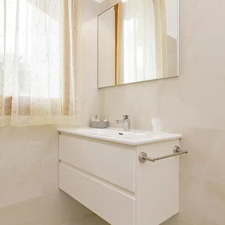 A8 Aloe Fiera Rho-milano-malpensa New With Completely Comfort